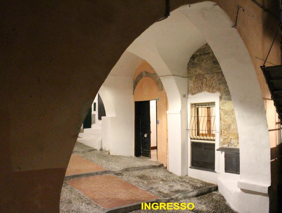 Nuova! Al centro della Città nei vicoli del Borgo Sanremo Esterno foto