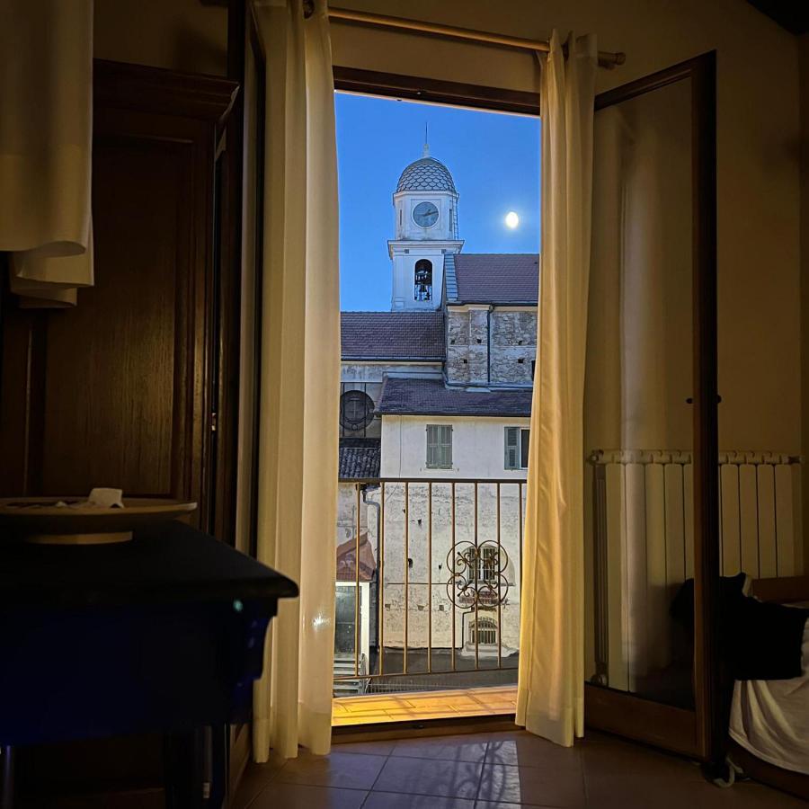 Nuova! Al centro della Città nei vicoli del Borgo Sanremo Esterno foto