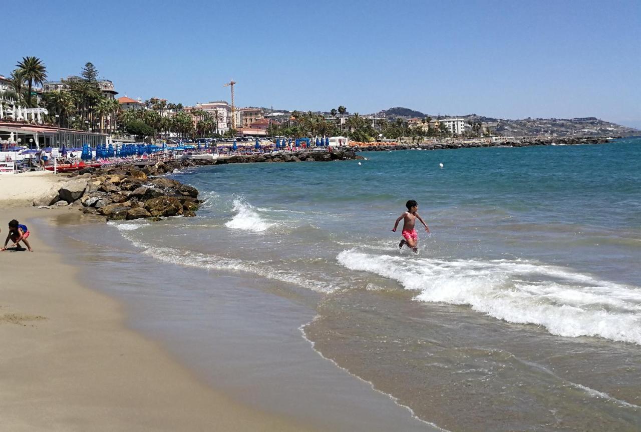 Nuova! Al centro della Città nei vicoli del Borgo Sanremo Esterno foto