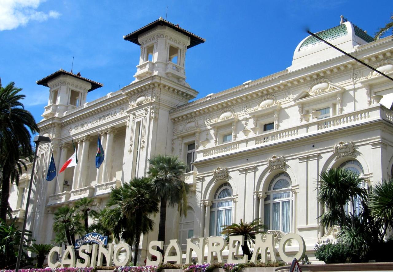 Nuova! Al centro della Città nei vicoli del Borgo Sanremo Esterno foto